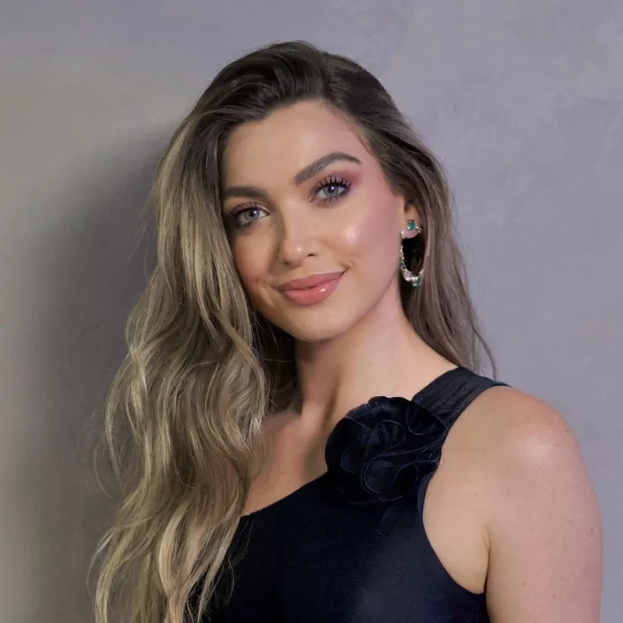 Drielle Alvarenga, criadora da mentoria Por Trás do Peso